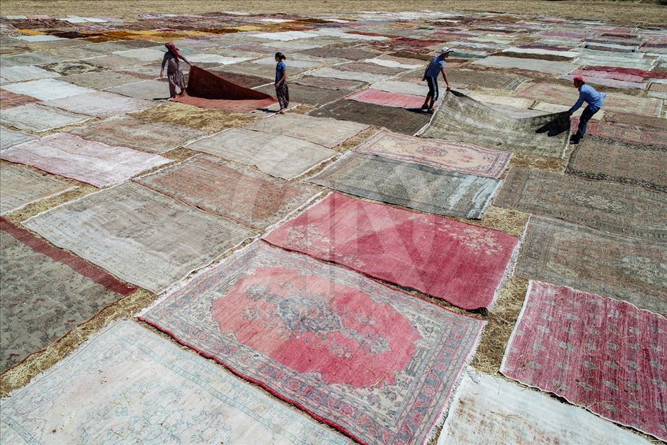 "Alfombras hechas a mano" en Anatolia