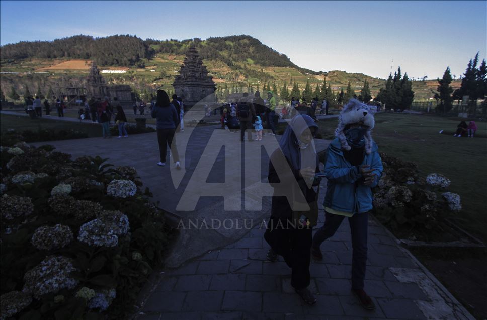 Fenomena embun es di dataran tinggi Dieng