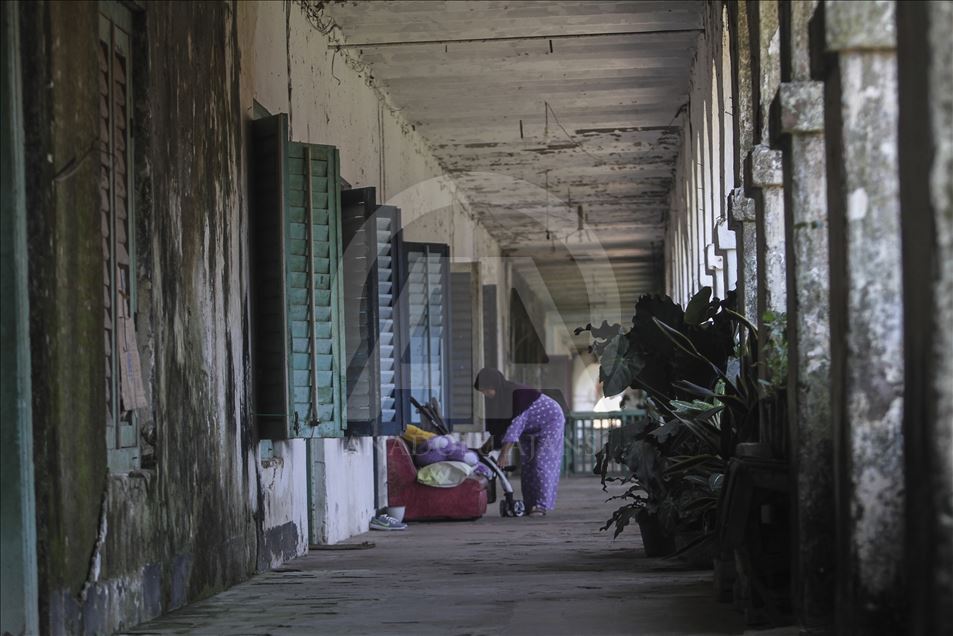 Benteng peninggalan Belanda kini jadi tempat tinggal warga