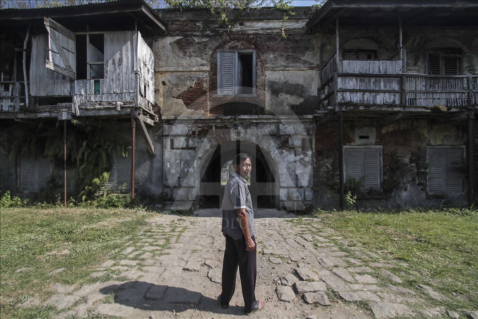 Benteng peninggalan Belanda kini jadi tempat tinggal warga