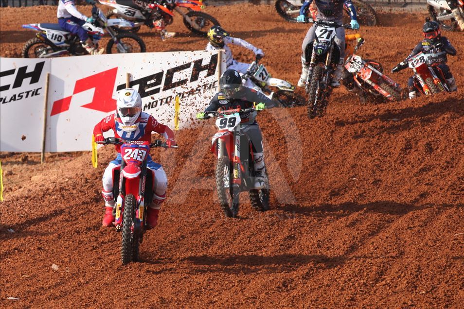 Kejuaraan Dunia Motocross MXGP di Palembang