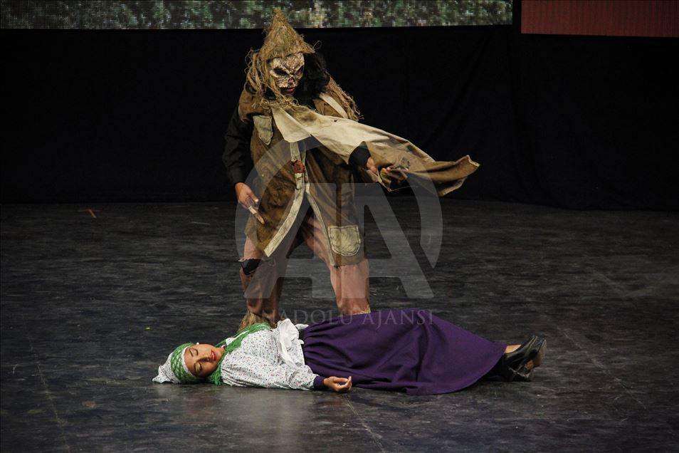 Uluslararası Altın Karagöz Halk Dansları Yarışması