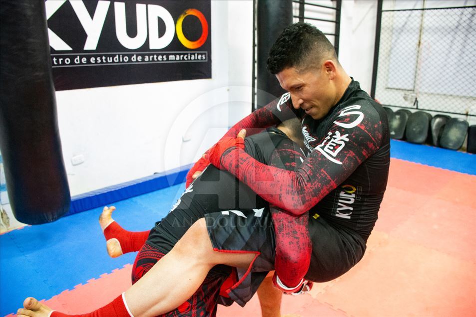 Los peleadores de MMA en Colombia enfrentan importantes retos