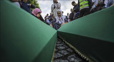 Potočari: Dženaza i ukop 33 žrtve srebreničkog genocida