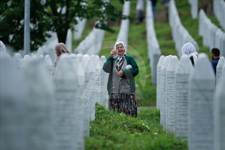 Peringatan 24 tahun tragedi Srebrenica