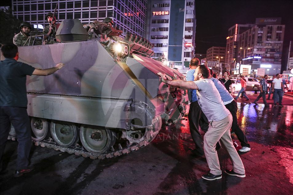 Turska: Borba građana protiv FETO pučista kroz fotografije AA