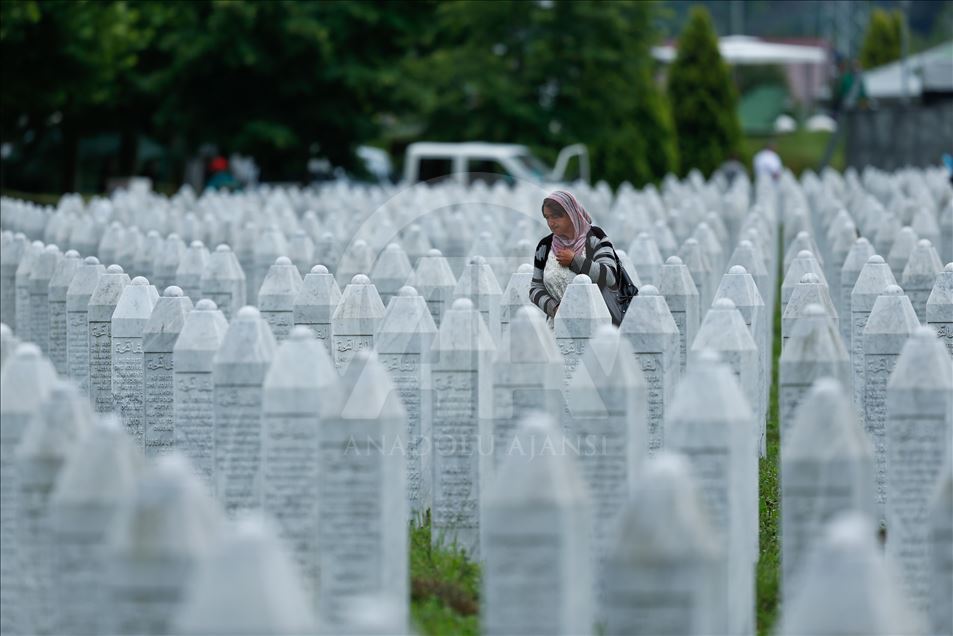 Peringatan 24 tahun tragedi Srebrenica