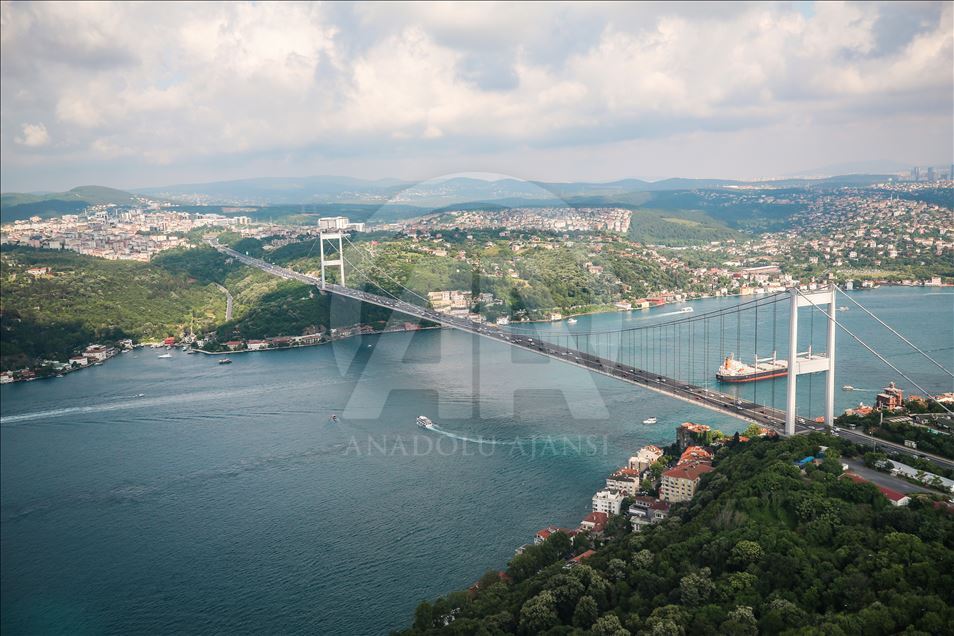 Boğaziçi Köprüsü ve İstanbul Boğazı