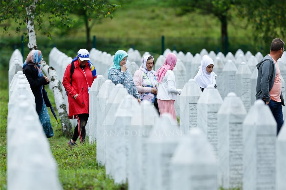 Peringatan 24 tahun tragedi Srebrenica
