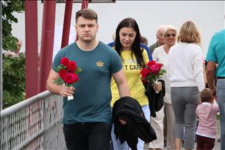 Spuštanjem cvijeća u Vrbas odata pošta civilnim žrtvama rata