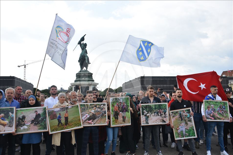 Avusturya'da Srebrenitsa soykırımı kurbanları anıldı
