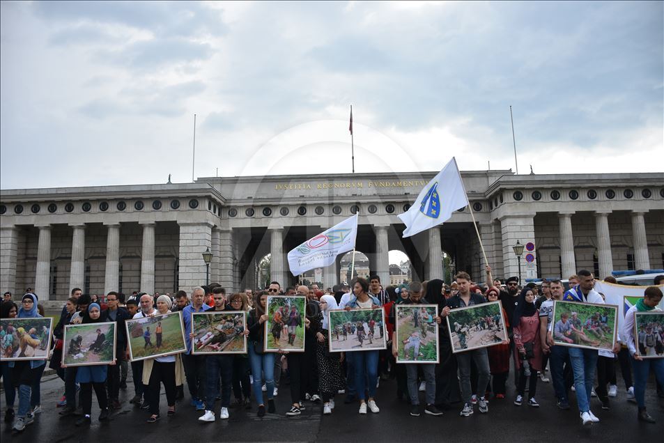 فيينا.. مسيرة لإحياء ذكرى ضحايا مجزرة سريبرينيتسا