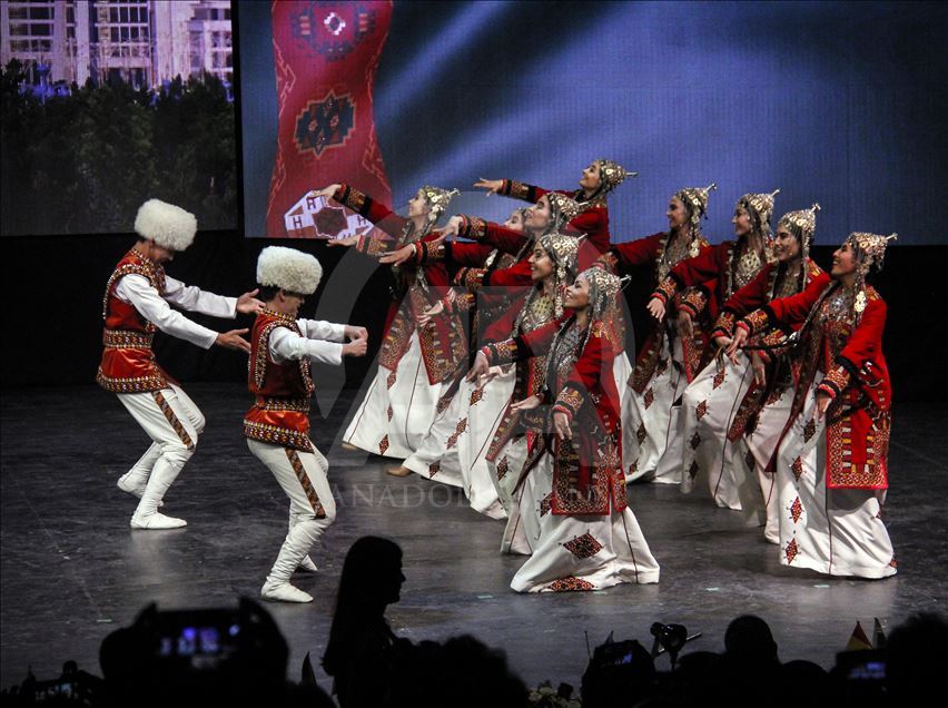 Uluslararası Altın Karagöz Halk Dansları Yarışması
