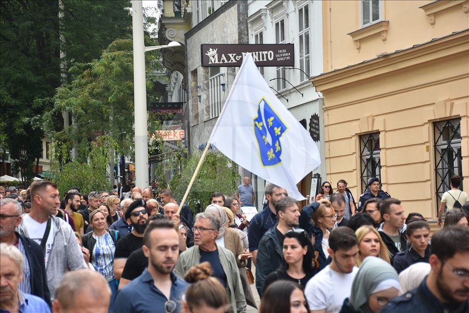 فيينا.. مسيرة لإحياء ذكرى ضحايا مجزرة سريبرينيتسا