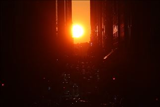 New York, fenomeni Manhattanhenge sërish sjell pamje mahnitëse