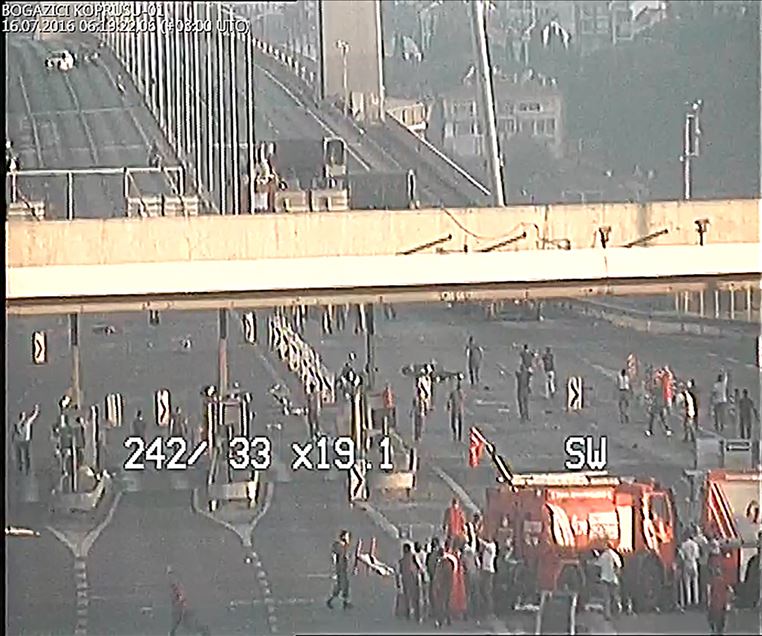 تركيا.. "الأناضول" تواصل بث مشاهد جديدة لمحاولة الانقلاب 2016