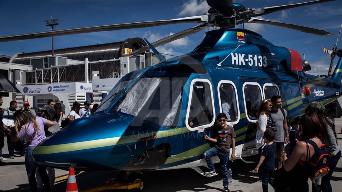 Kolombiya Uluslararası Havacılık Fuarına ziyaretçiler yoğun ilgi gösterdi 