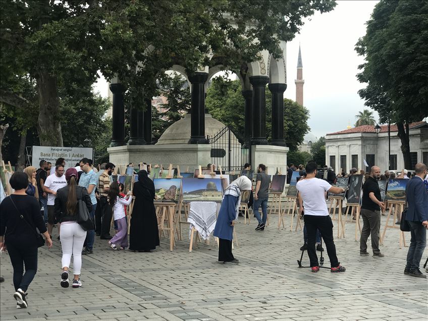 إسطنبول.. معرض صور يرصد معاناة الفلسطينيين