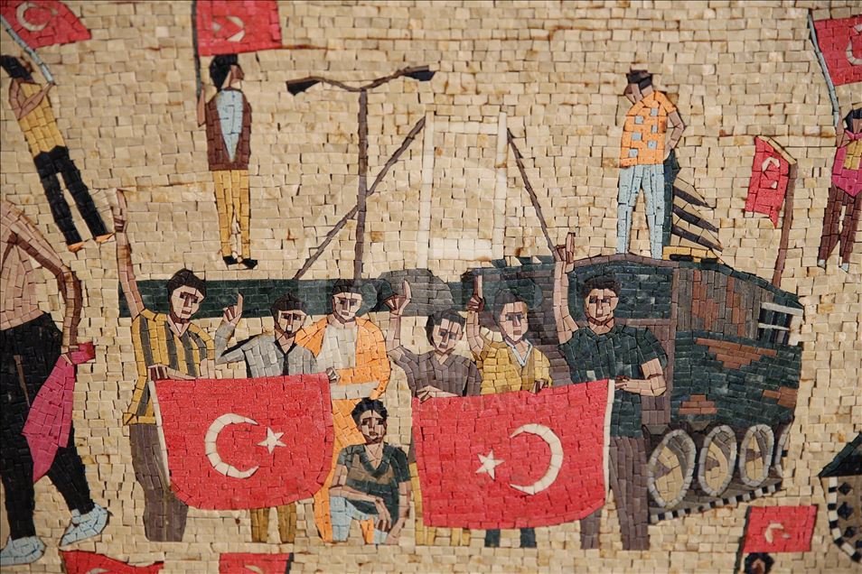 Historiani sirian i artit përshkruan 15 Korrikun në një tablo mozaiku