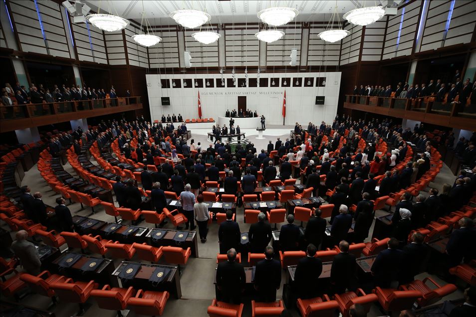 رئيس البرلمان التركي: موقف شعبنا أفشل محاولة الانقلاب
