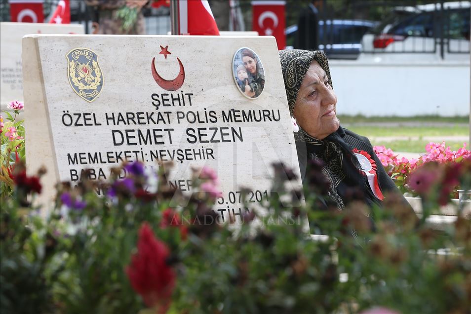 15 Temmuz Demokrasi Şehitliği'nde anma