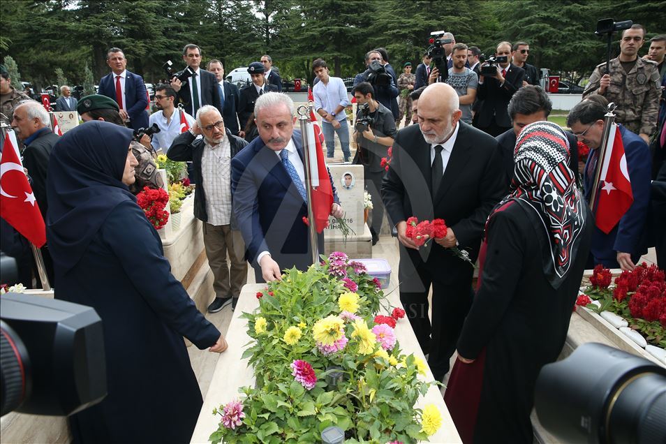 15 Temmuz Demokrasi Şehitliği'nde anma