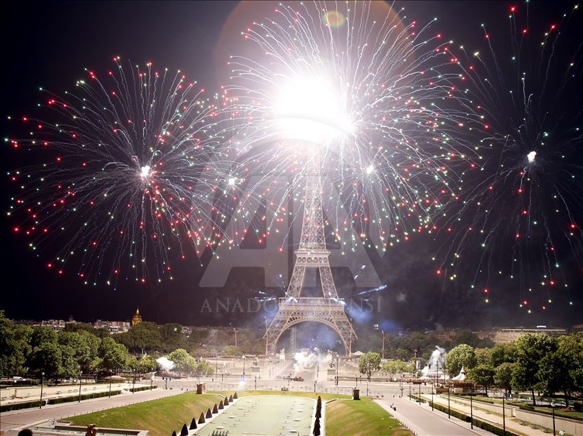 Eiffel Tower Bastille Day fireworks