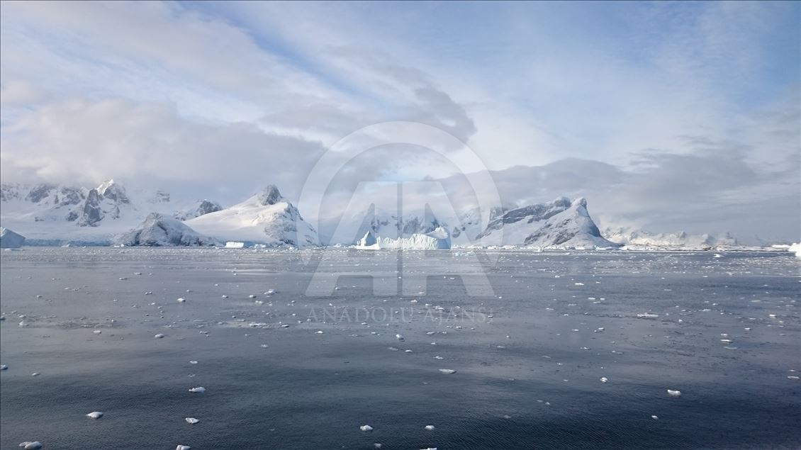 Sanayileşmenin etkilerinden Antarktika da payını aldı