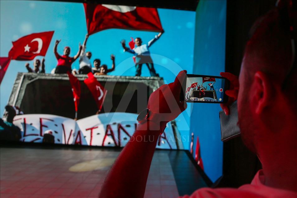 AA'nın "Dijital Gösterim Merkezi"ndeki videosuna yoğun ilgi