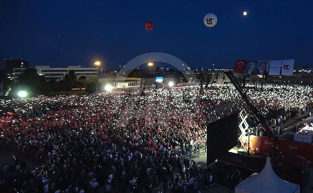 Tubimi i 15 Korrikut, Ditës së Demokracisë dhe Unitetit Kombëtar, në Stamboll
