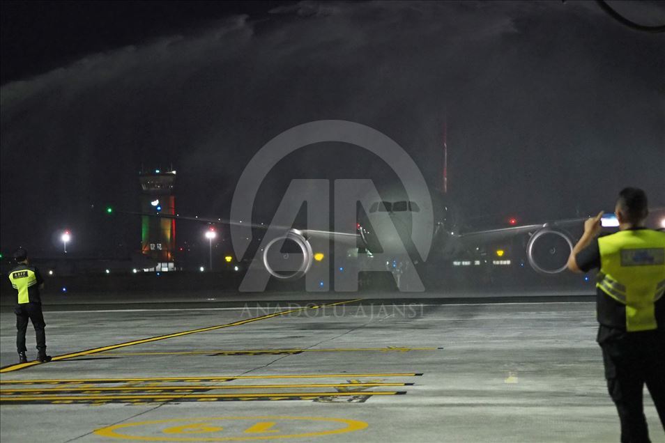 Pendaratan pertama Turkish Airline di Bandara Ngurah Rai Bali