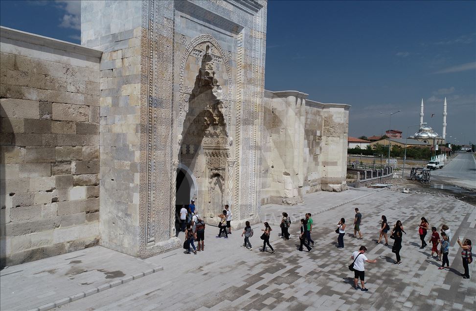 "Sultanhanı'ndaki restorasyon projeye uygun yapıldı"