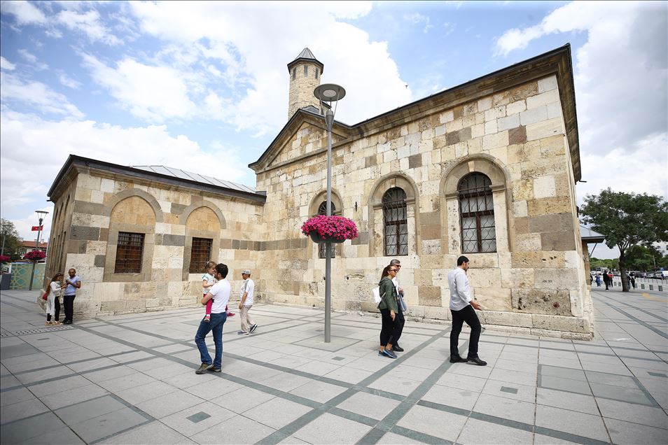 تركيا... متحف “جلال الدين الرومي” يستقبل 1.3 مليون زائر 
