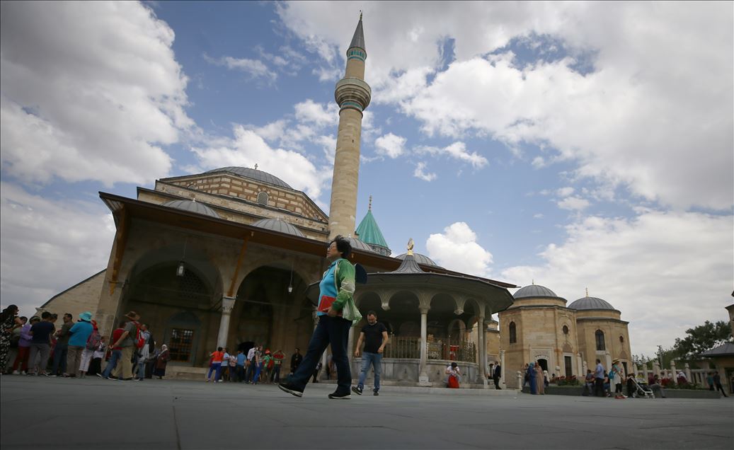 تركيا... متحف “جلال الدين الرومي” يستقبل 1.3 مليون زائر 
