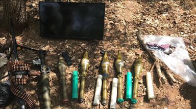 Pençe Harekatı'nda terör örgütünün silah ve mühimmatları imha edildi