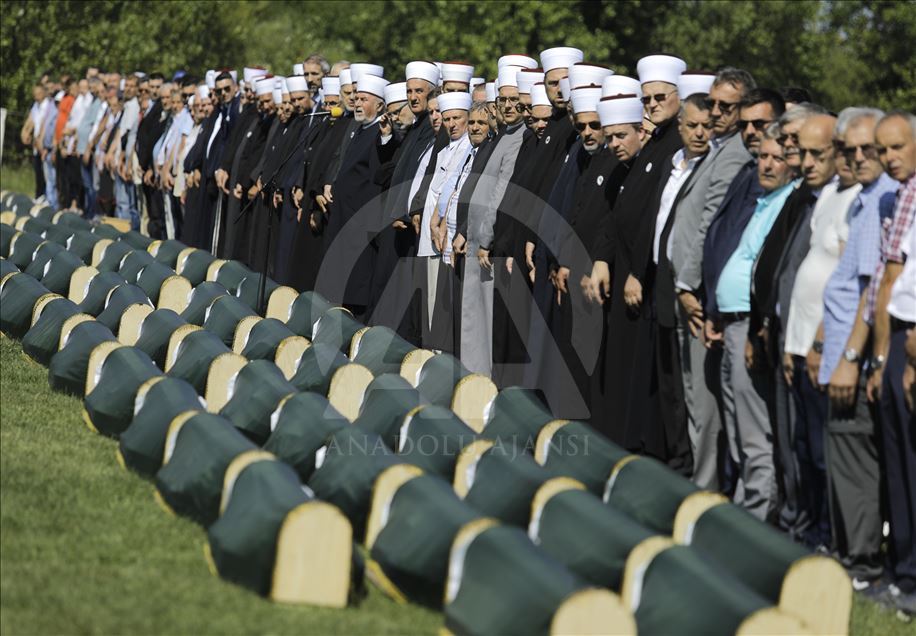 Falet namazi i xhenazes për 86 viktimat nga Prijedori dhe Kotor Varoshi