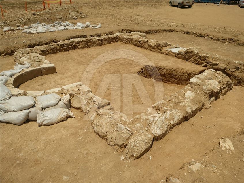 Archaeologists unearth 1,200-year-old Mosque in Israel