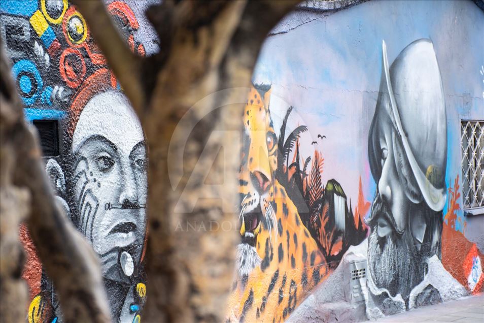 Tour sobre la Independencia de Colombia en el barrio 20 de julio