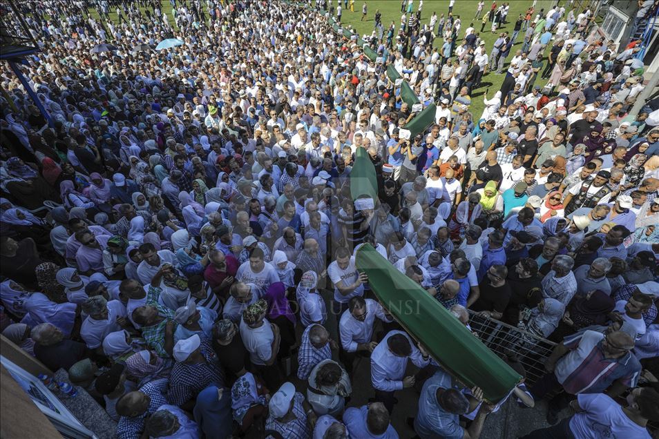 Falet namazi i xhenazes për 86 viktimat nga Prijedori dhe Kotor Varoshi