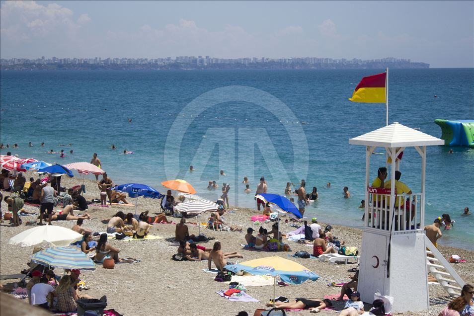 منذ مطلع العام.. 7 ملايين سائح أجنبي يزورون أنطاليا التركية
