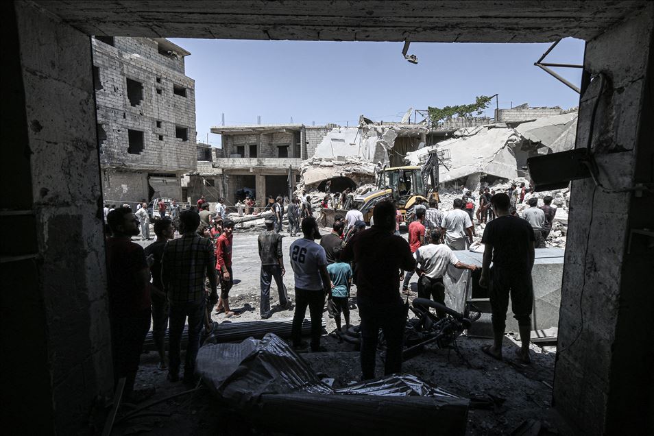 Continúan los ataques aéreos del régimen Sirio a Idlib