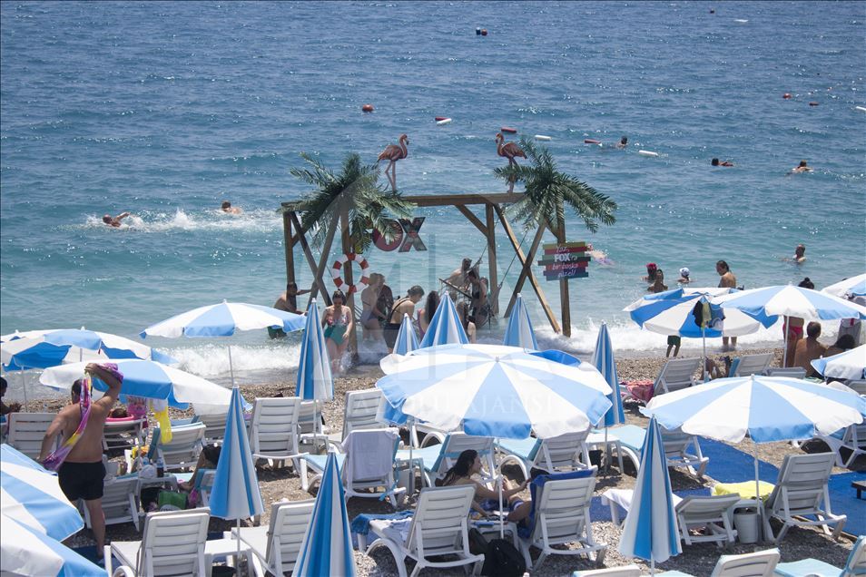 منذ مطلع العام.. 7 ملايين سائح أجنبي يزورون أنطاليا التركية