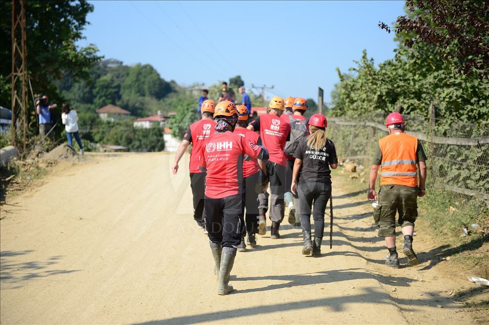 Düzce'deki su baskını ve toprak kayması