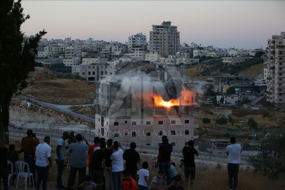 إسرائيل تفجر بناية سكنية في القدس