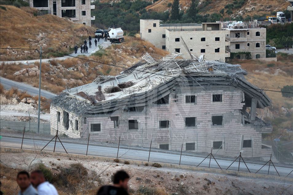 إسرائيل تفجر بناية سكنية في القدس