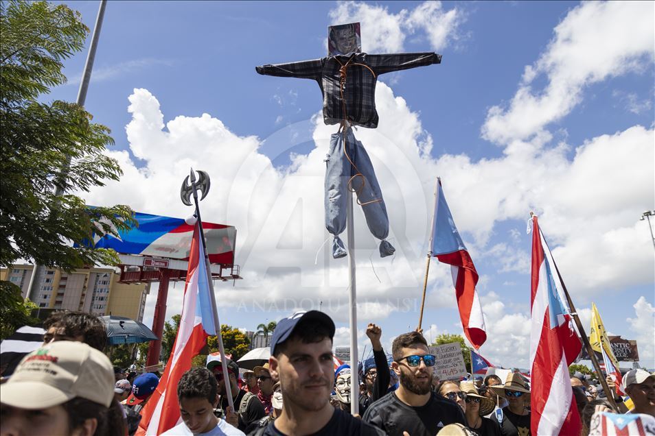 Masiva manifestación en Puerto Rico 