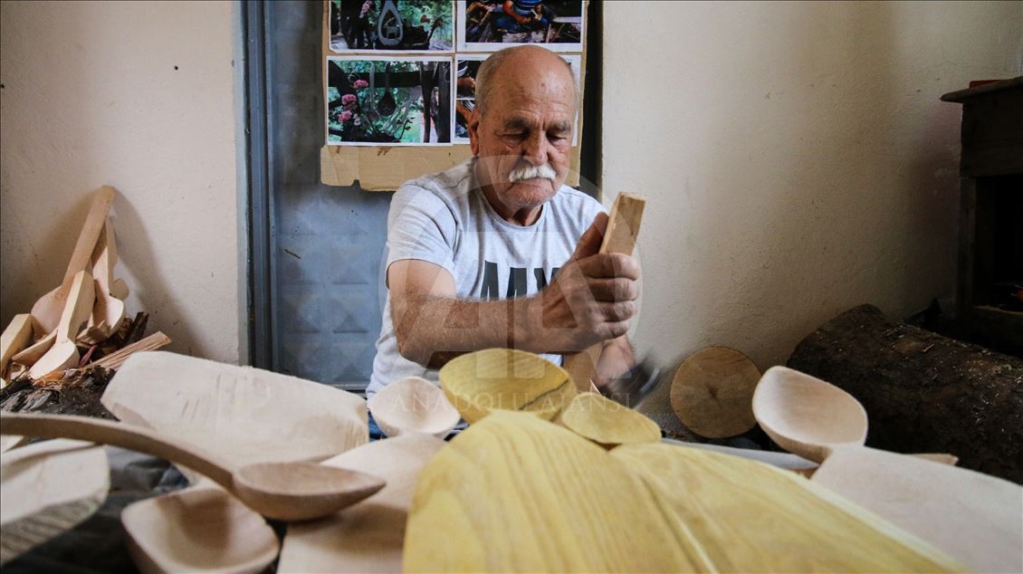 المعالق الخشبية التركية.. عبق التراث 
