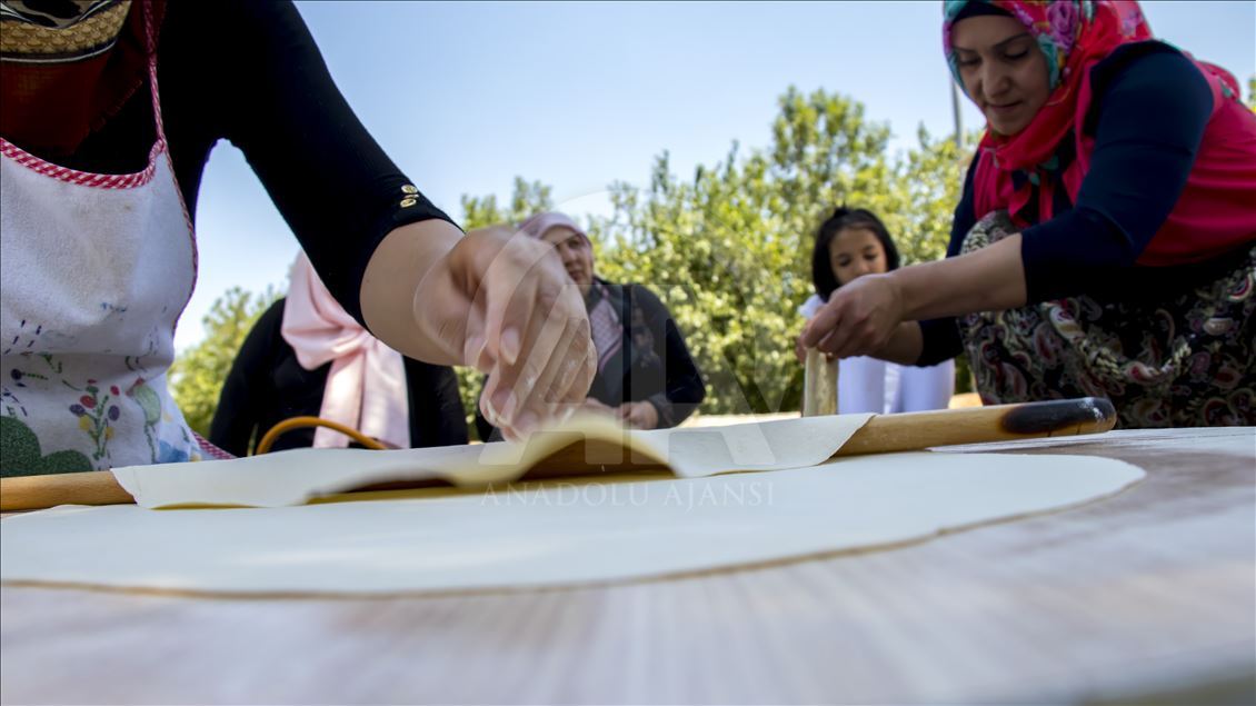 Diyarbakır'da mangal ateşleri "babaganuç" için yanmaya başladı