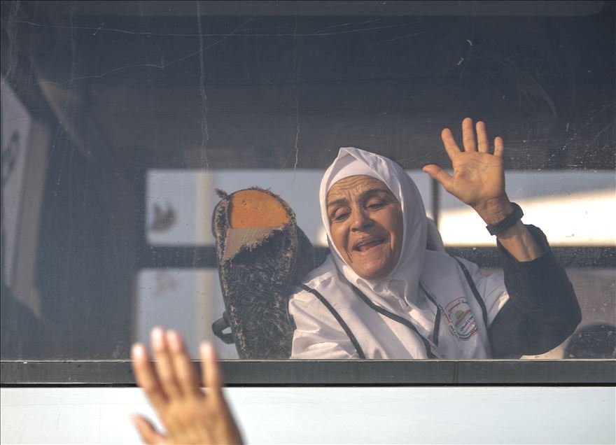 مغادرة أول فوج من حجاج غزة إلى السعودية عبر معبر رفح