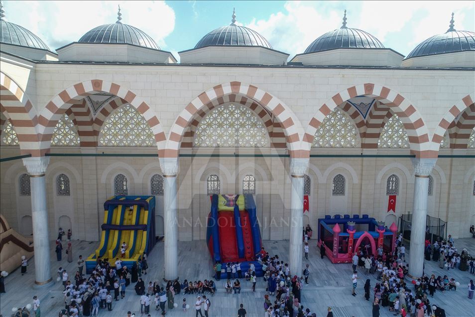 Büyük Çamlıca Camisi'nde Yaz Kuran Kursu Şenliği